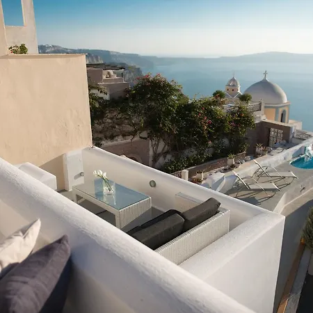 Villa Serenity Suites & *