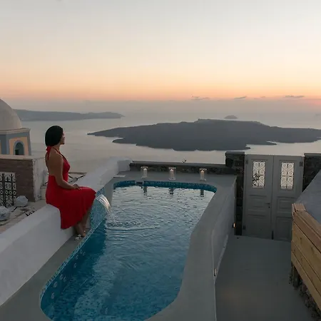 Serenity Suites & * Fira (Santorini)
